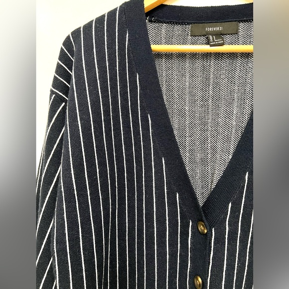 Forever 21 Women's Navy Blue White Stripes V Neck Cardigan 5 Buttons Size S - Picture 3 of 11